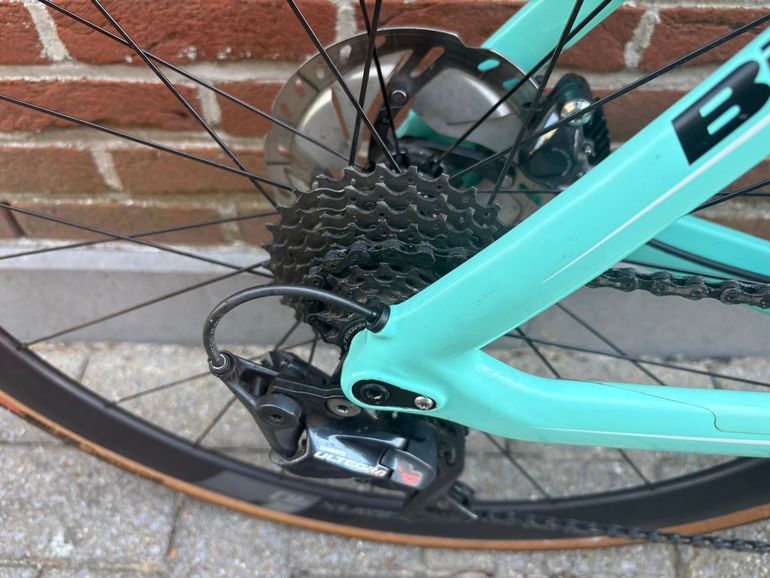 Gebrauchtes Bianchi Aria Shimano Ultegra 2021 Road & Gravel, Blau — Bild 8 von 13