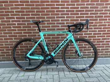 Gebrauchtes Bianchi Aria Shimano Ultegra 2021 Road & Gravel, Blau — Bild 1 von 13