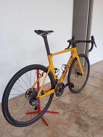 Tweedehands Metta Custom SRAM Force eTap AXS 2024 Road & Gravel — afbeelding 5 van 6