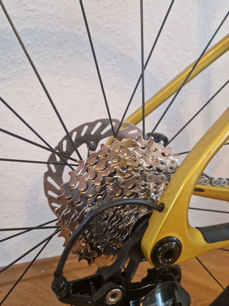 Tweedehands Cannondale Synapse Carbon 5 Shimano 105 2026 Road & Gravel — afbeelding 4 van 9