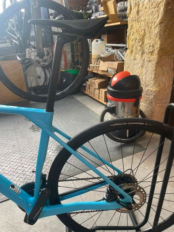 Used Canyon Endurace CF 8 2022 2022 Road & Gravel, Blue — image 20 of 23
