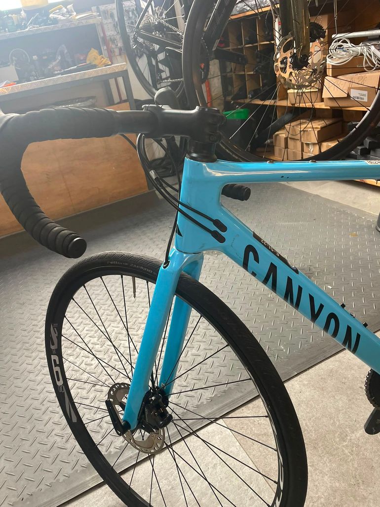 Used Canyon Endurace CF 8 2022 2022 Road & Gravel, Blue — image 21 of 23