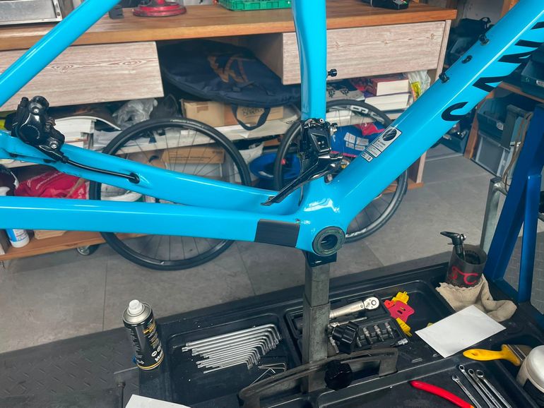 Used Canyon Endurace CF 8 2022 2022 Road & Gravel, Blue — image 5 of 23