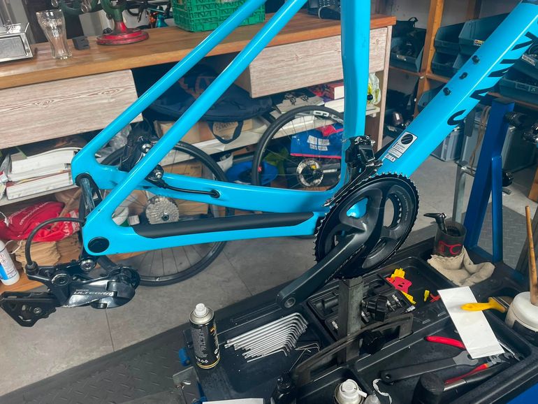 Used Canyon Endurace CF 8 2022 2022 Road & Gravel, Blue — image 14 of 23