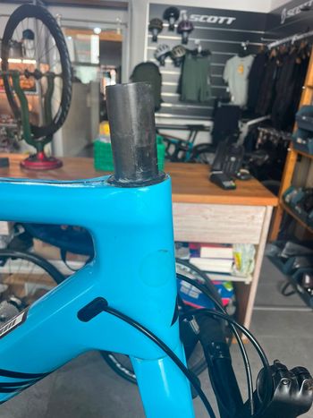 Used Canyon Endurace CF 8 2022 2022 Road & Gravel, Blue — image 12 of 23