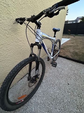 Used GT Avalanche Other 2013 Mountainbike, White — image 2 of 5