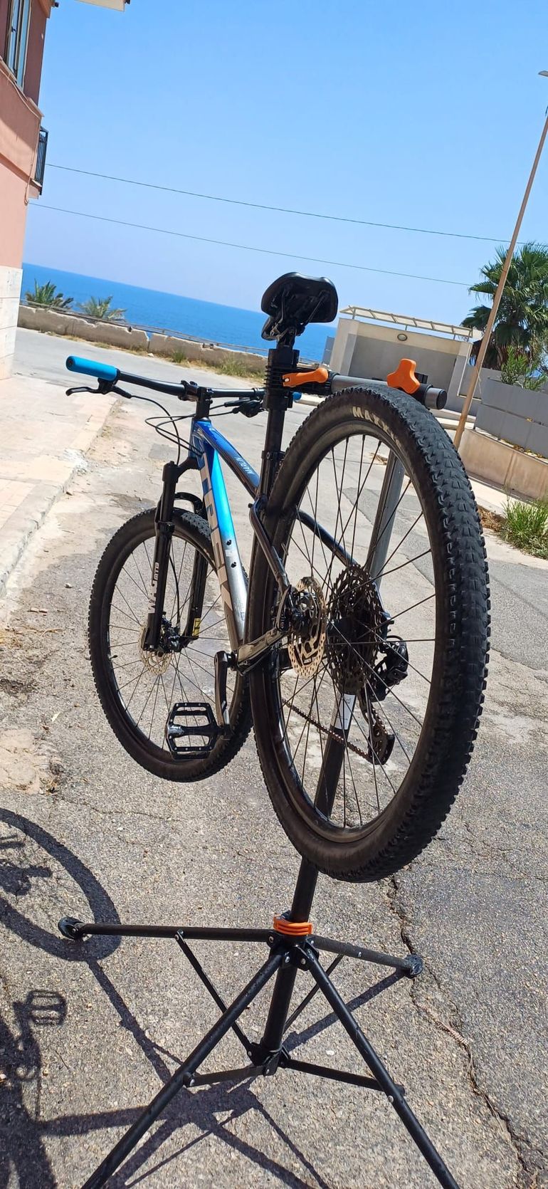 Použité Trek Marlin 8 2022 2022 Mountainbike — obrázek 2 z 6