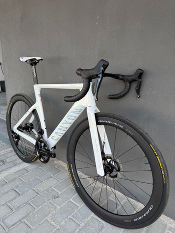 Used Canyon Aeroad CFR Tensor 2025 2025 Road & Gravel, White — image 9 of 10