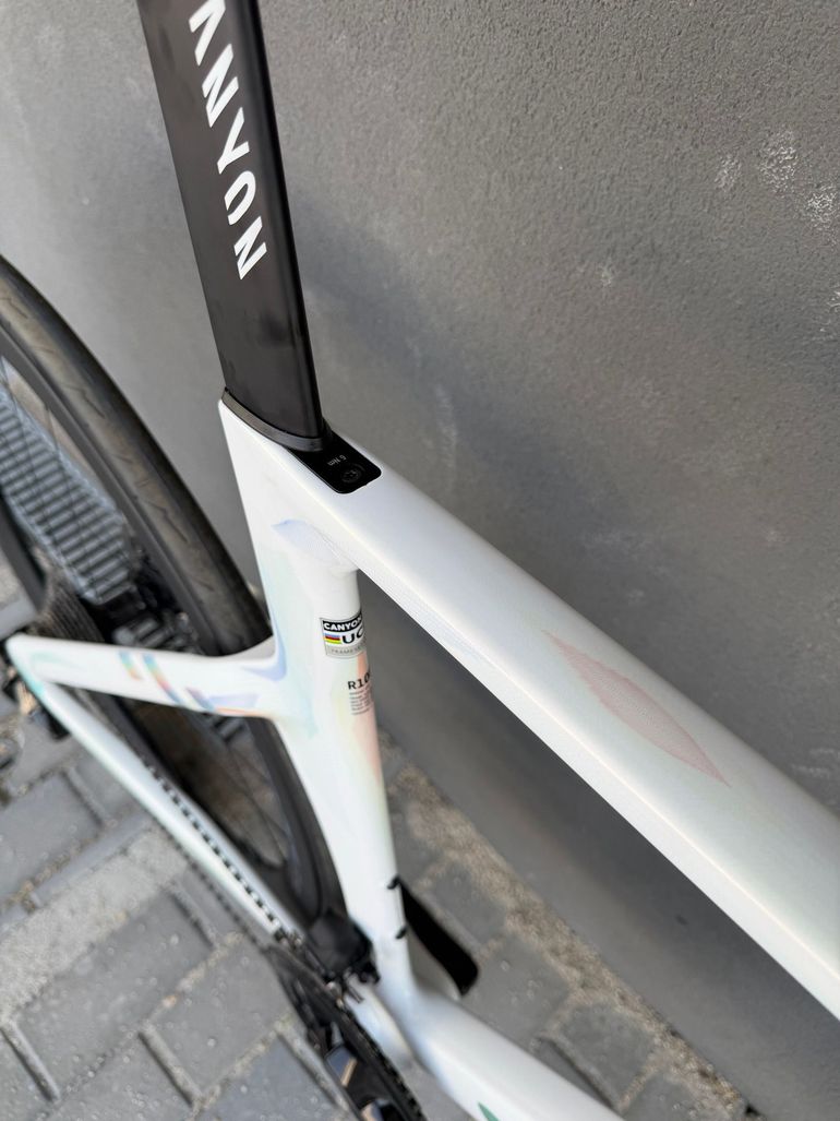 Used Canyon Aeroad CFR Tensor 2025 2025 Road & Gravel, White — image 8 of 10