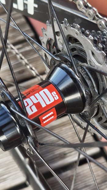 Used Wilier Cento1SR 2013 Road & Gravel, Black — image 8 of 20