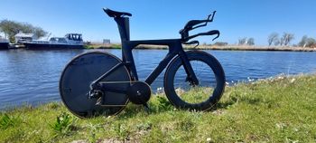 Tweedehands Velobuild Custom SRAM Force eTap AXS 2025 Road & Gravel — afbeelding 2 van 6