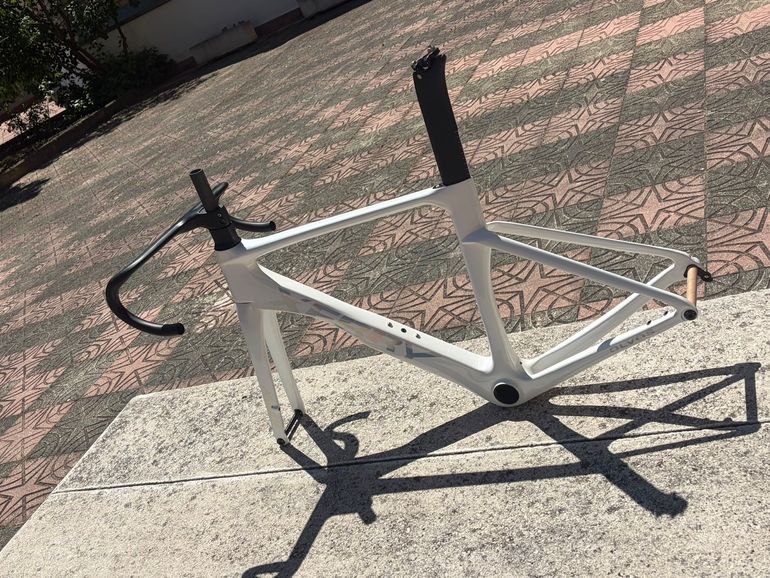 Used asiatico Aero Frameset 2025 Road & Gravel, White — image 4 of 10