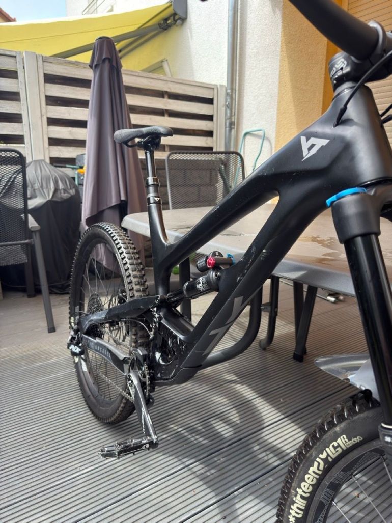 Used YT Industries CAPRA Comp 2020 2020 Mountainbike, Black, 27.5 — image 4 of 7