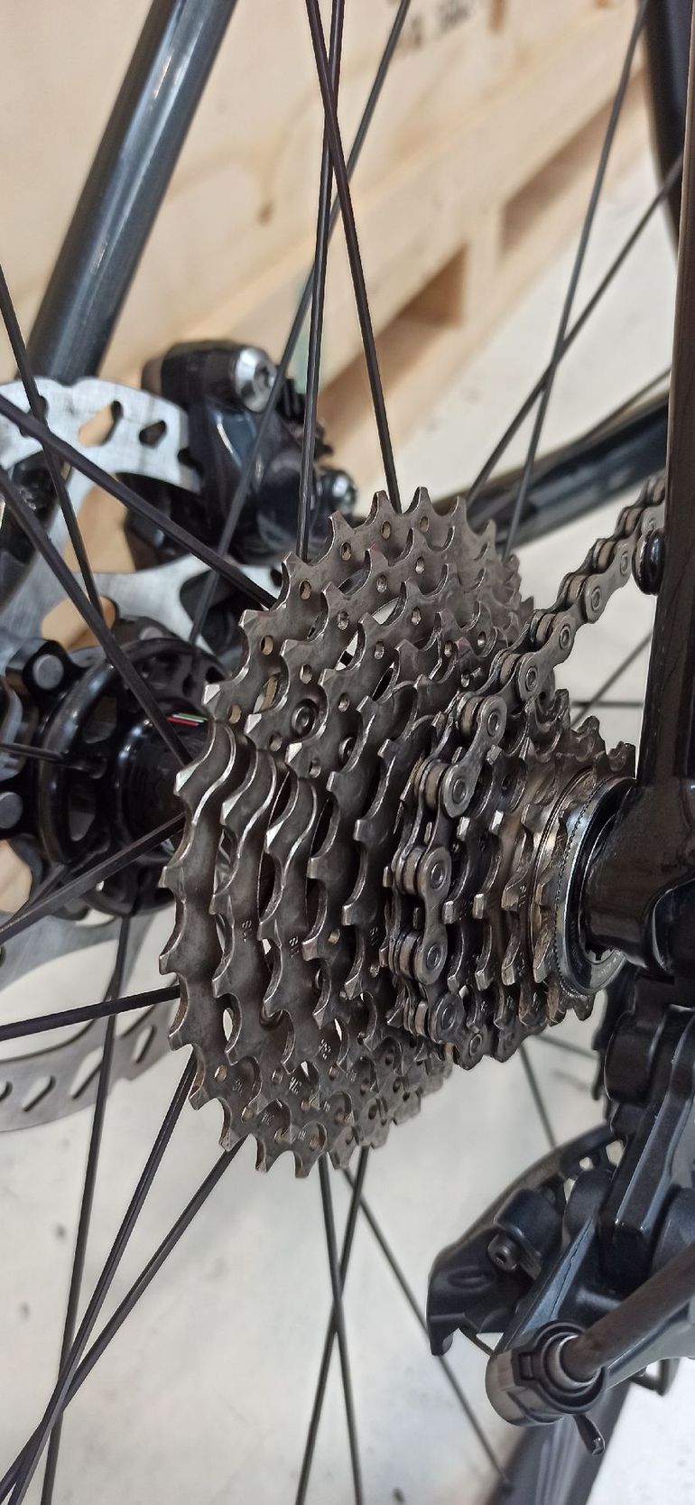 Used Cannondale Caad Shimano Ultegra 2023 Road & Gravel, Black — image 7 of 11