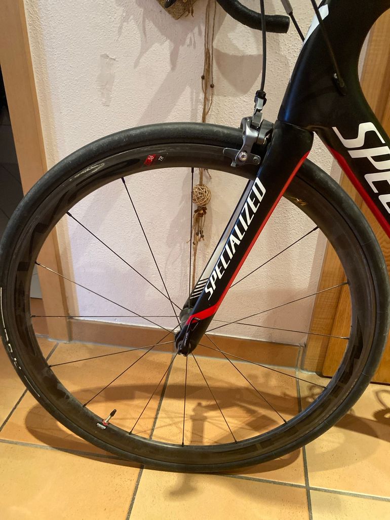 Używany Specialized Venge Pro Race 2015 2015 Road & Gravel — zdjęcie 6 z 8