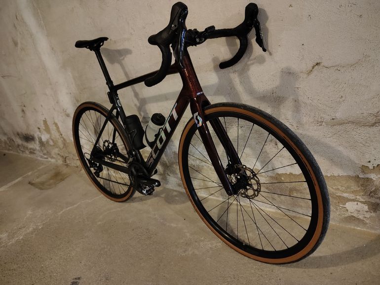 Gebrauchtes Scott Addict 30 2024 2024 Road & Gravel, Rot — Bild 3 von 4