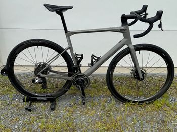 Used BMC Roadmachine 01 ONE 2020 2020 Road & Gravel, Light Gray — image 1 of 5