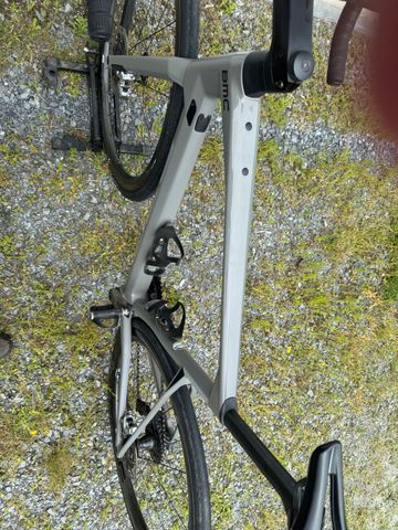 Used BMC Roadmachine 01 ONE 2020 2020 Road & Gravel, Light Gray — image 5 of 5