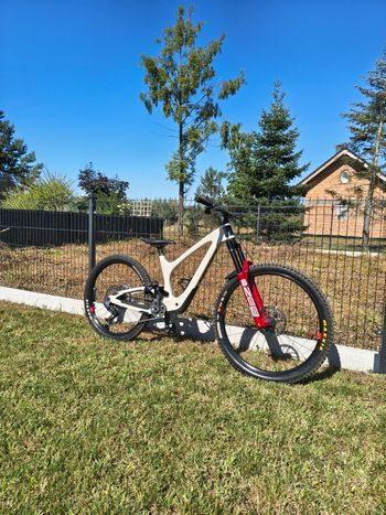Bold Unplugged Ultimate 2024 2024 Mountainbike usato, Bianco — immagine 2 di 5
