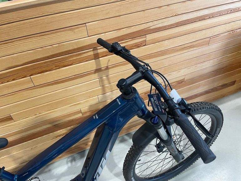 Brugt KTM MACINA TEAM 691 2026 2026 Mountainbike — billede 3 af 5