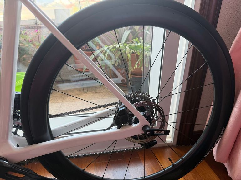 Gebrauchtes Canyon Ultimate CF 7 AXS 2026 2026 Road & Gravel, Weiß — Bild 7 von 8