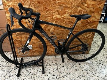 Used Giant Defy Advanced 2 2022 2022 Road & Gravel