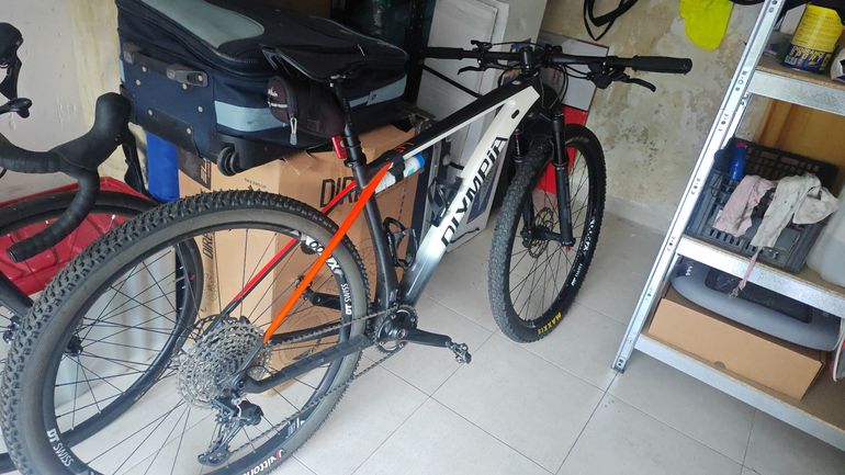 Used Olimpia Custom Shimano Deore XT 2022 Mountainbike, White — image 2 of 8