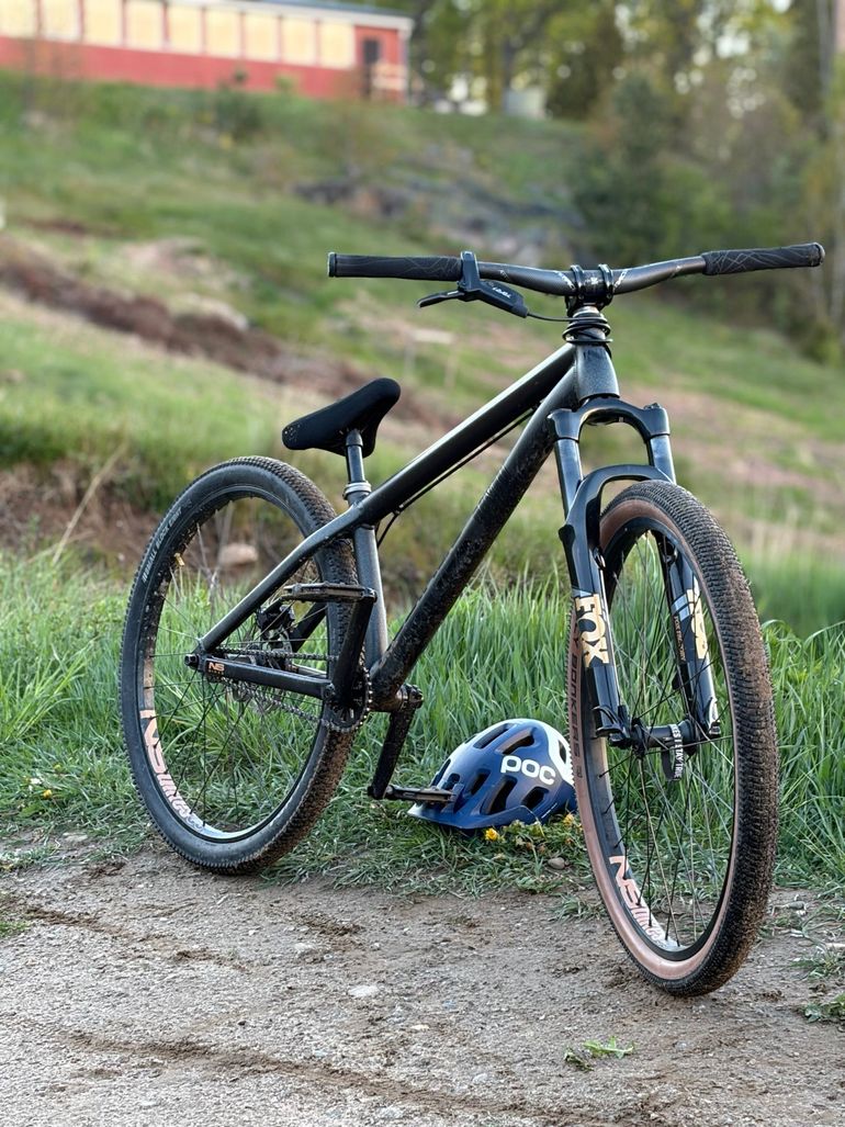 Ns bikes Custom Single Speed / Fixed Gear 2022 Mountainbike de segunda mano, Negro — imagen 2 de 5