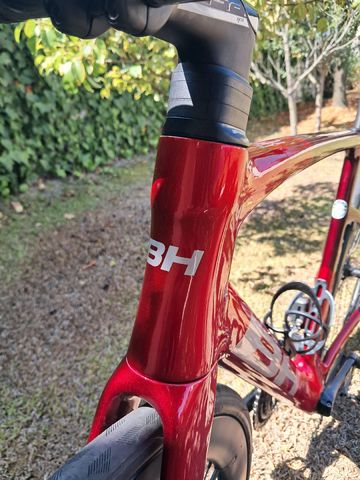 Used BH RS1 3.5 2023 2023 Road & Gravel, Red — image 4 of 8