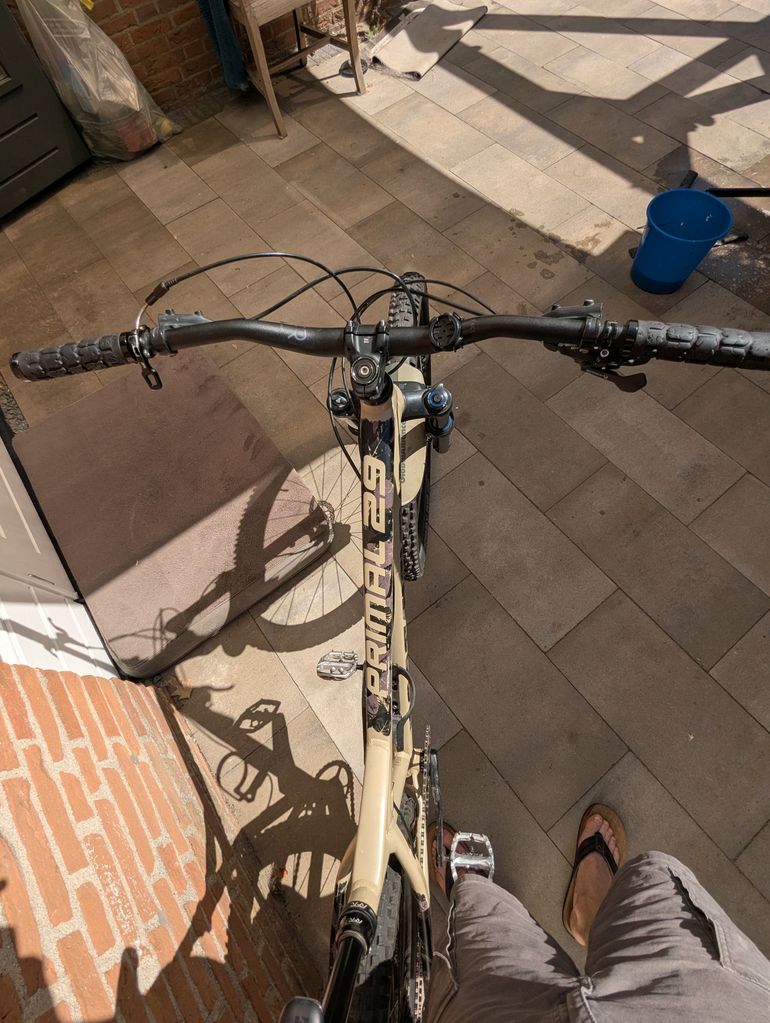 Używany Dartmoor Primal Pro 29 2020 2020 Mountainbike — zdjęcie 3 z 5