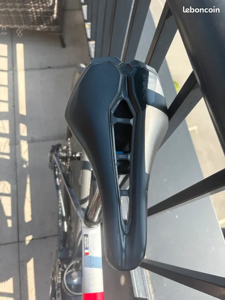 Brugt Argon 18 Gallium Pro Disc 2023 – Ultegra Di2 – Dura-Ace Power Meter – Taille 53/S 2023 Road & Gravel — billede 5 af 5