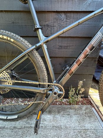 Brugt Trek X-Caliber 8 2023 2023 Mountainbike — billede 3 af 6
