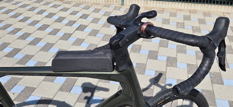 Used BMC Roadmachine X THREE 2024 2024 Road & Gravel, Green — image 6 of 9