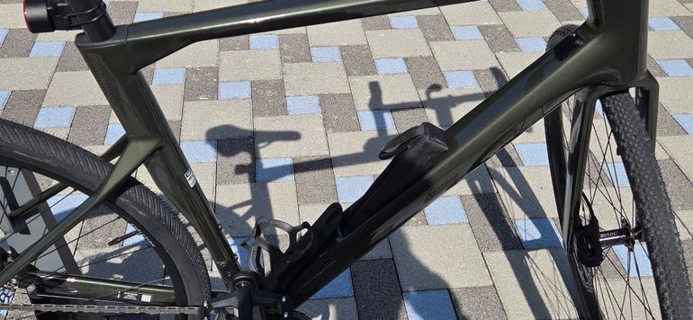 Used BMC Roadmachine X THREE 2024 2024 Road & Gravel, Green — image 7 of 9