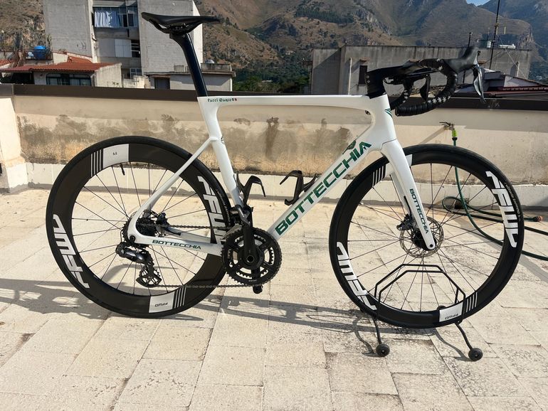 Used Bottecchia Aerospace Shimano Ultegra Di2 11v 2022 Road & Gravel, White — image 2 of 10