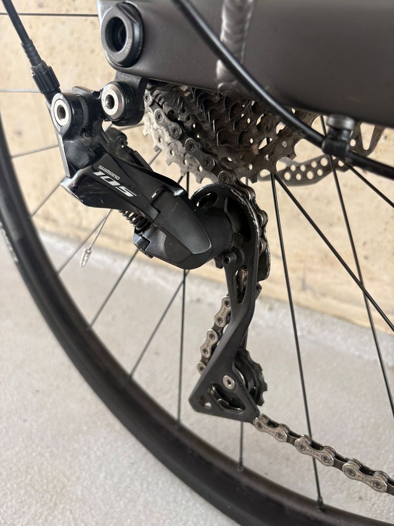 Orbea AVANT H30-D 2022 2022 Road & Gravel usato, Grigio chiaro — immagine 14 di 28