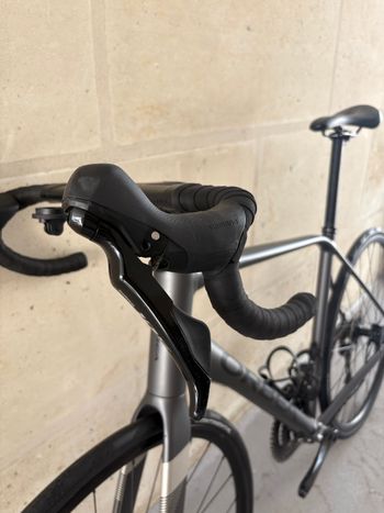 Orbea AVANT H30-D 2022 2022 Road & Gravel usato, Grigio chiaro — immagine 25 di 28