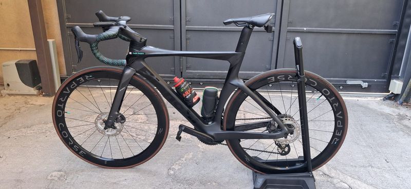 Použité Bianchi Oltre PRO Ultegra Di2 2023 2023 Road & Gravel