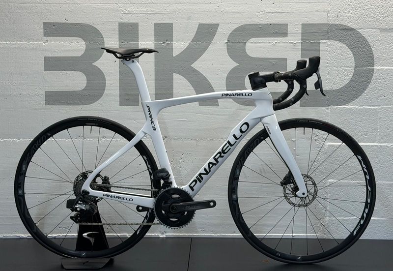 Pinarello PRINCE FORCE ETAP AXS 12S Disc 2023 2023 Road & Gravel usato