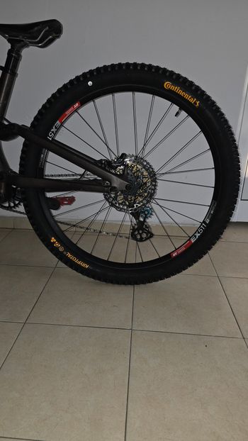Brugt Specialized Stumpjumper EVO Pro 2022 2022 Mountainbike — billede 5 af 7