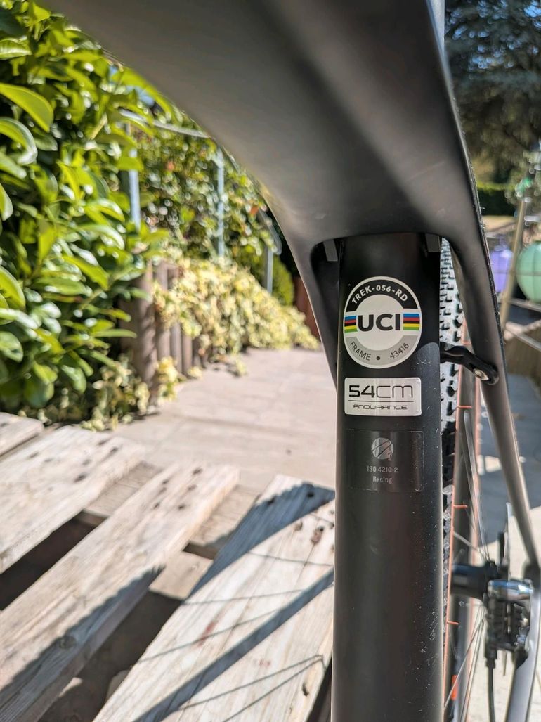 Trek Domane SL 7 2020 2020 Road & Gravel usato, Nero — immagine 4 di 18