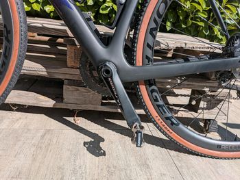 Trek Domane SL 7 2020 2020 Road & Gravel usato, Nero — immagine 3 di 18