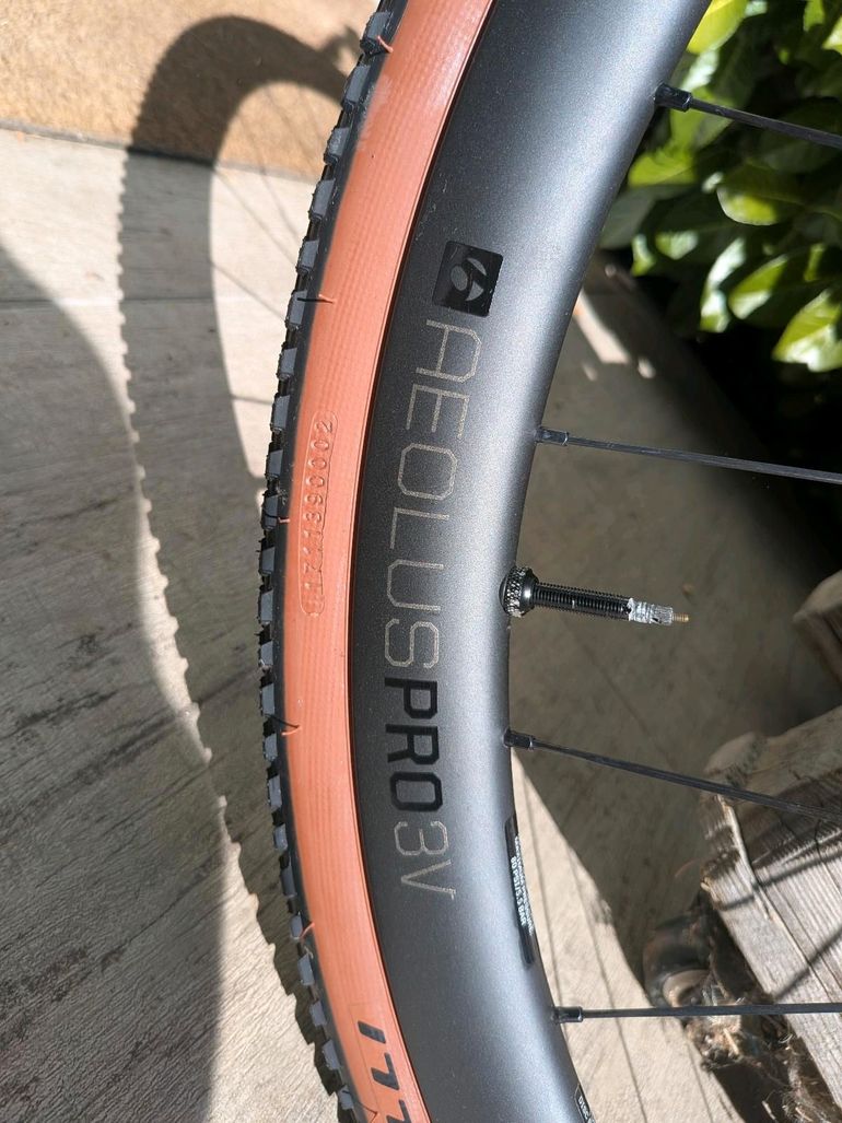 Trek Domane SL 7 2020 2020 Road & Gravel usato, Nero — immagine 6 di 18