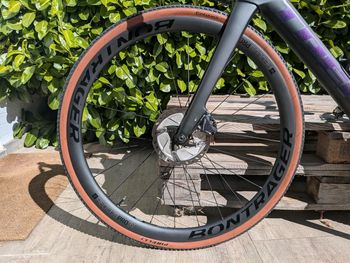 Trek Domane SL 7 2020 2020 Road & Gravel usato, Nero — immagine 2 di 18