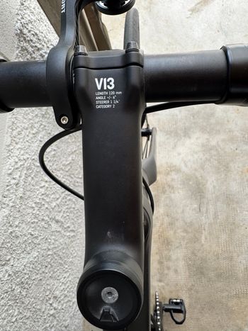 Używany Canyon Endurace CF 7 2023 2023 Road & Gravel — zdjęcie 3 z 10