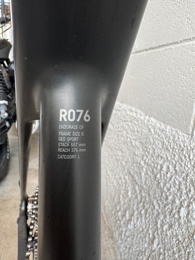 Używany Canyon Endurace CF 7 2023 2023 Road & Gravel — zdjęcie 2 z 10