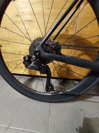 Orbea ORCA M35i 2025 2025 Road & Gravel usato, Nero — immagine 3 di 9