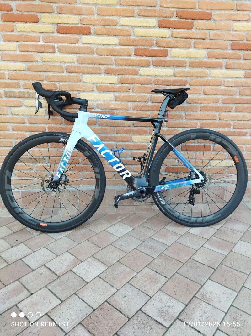 Used Factor OSTRO VAM SRAM Force eTap AXS 2023 2023 Road & Gravel