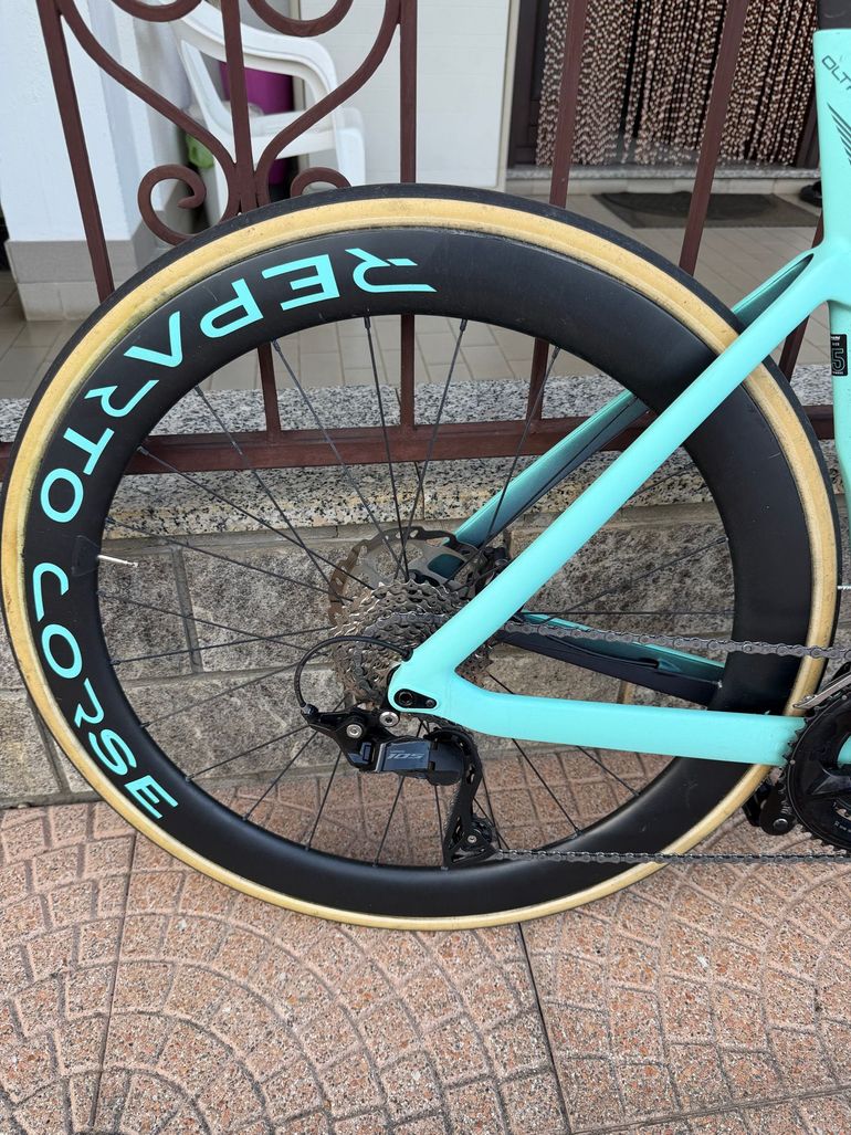 Brugt Bianchi Oltre Race 105 2023 2023 Road & Gravel — billede 4 af 6