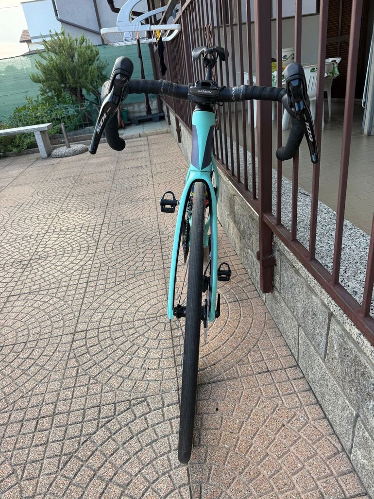 Brugt Bianchi Oltre Race 105 2023 2023 Road & Gravel — billede 5 af 6
